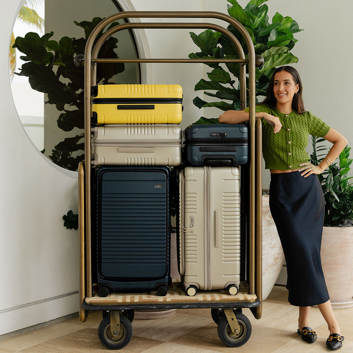 Arlo Skye Frame Carry-On view 4