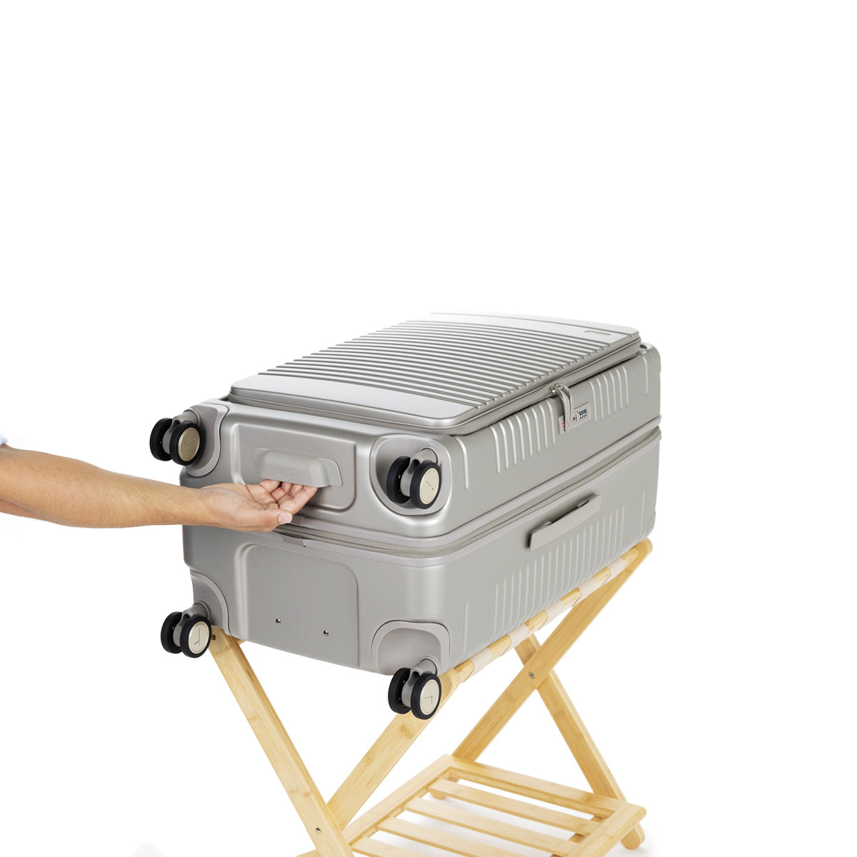 champagne trunk view of bottom handle