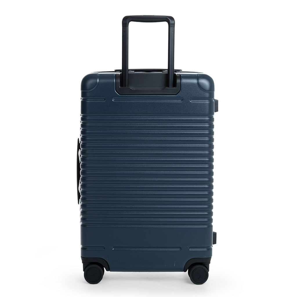 Back view of the zipper check-in in navy blue