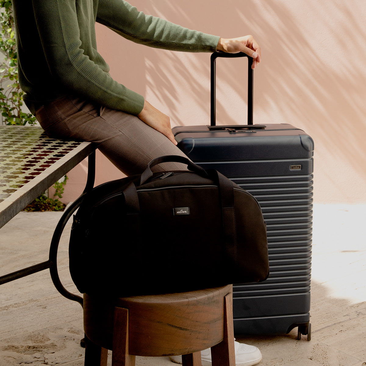 Weekender and medium check-in