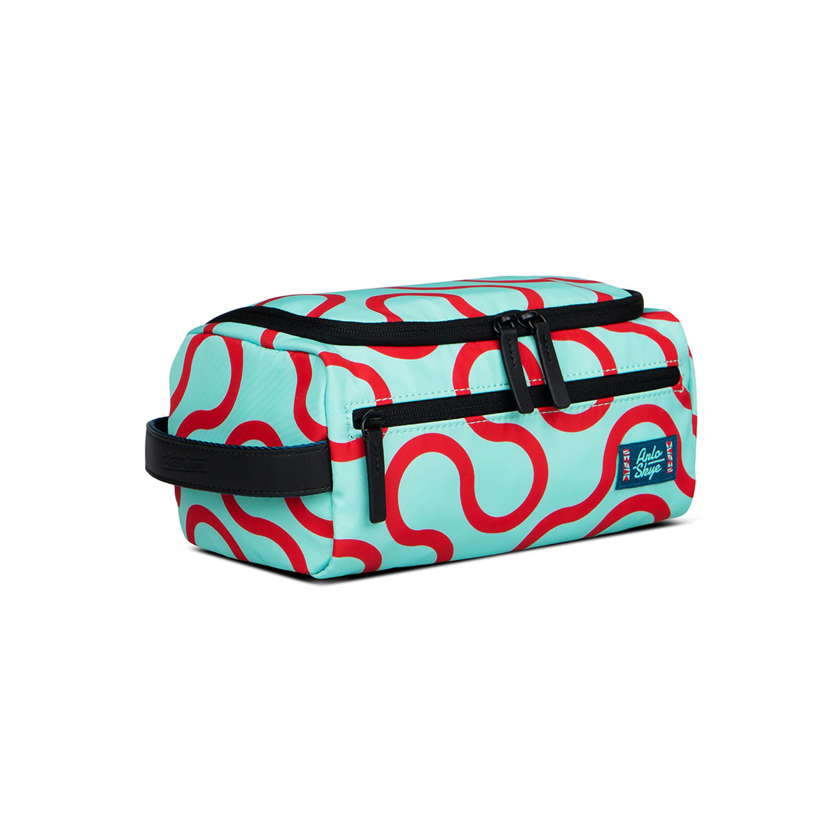 Left facing view of the Arc Dopp Kit