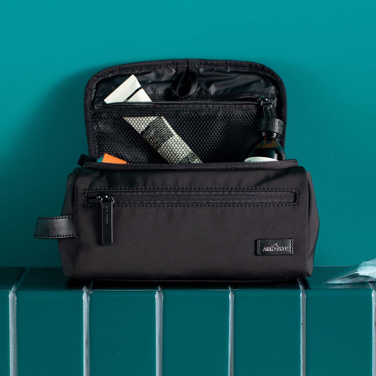 The Dopp Kit: Black