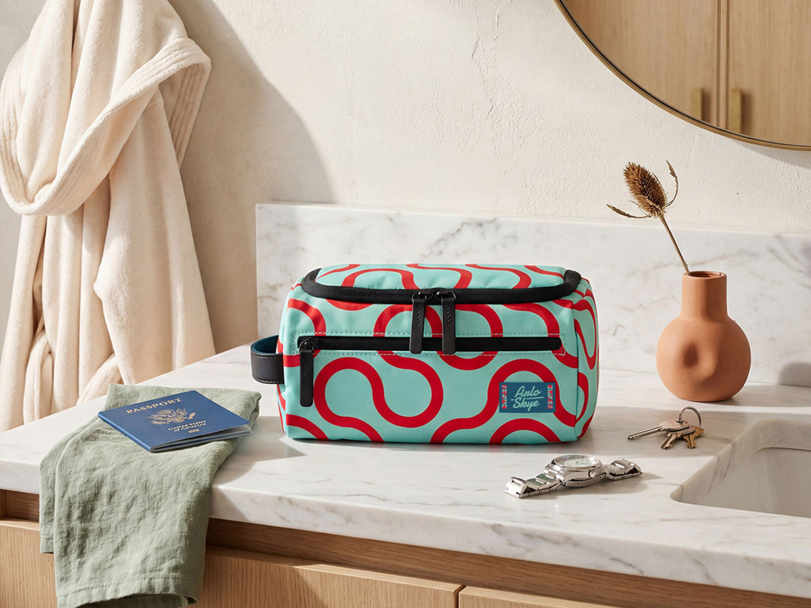 The Arc Dopp Kit by Arlo Skye x Dusen Dusen