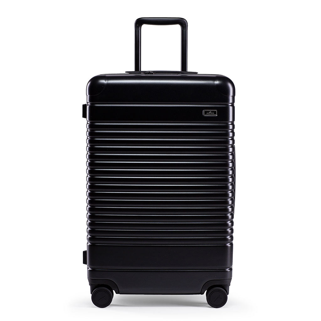 Front view of the Zipper check-in in black 